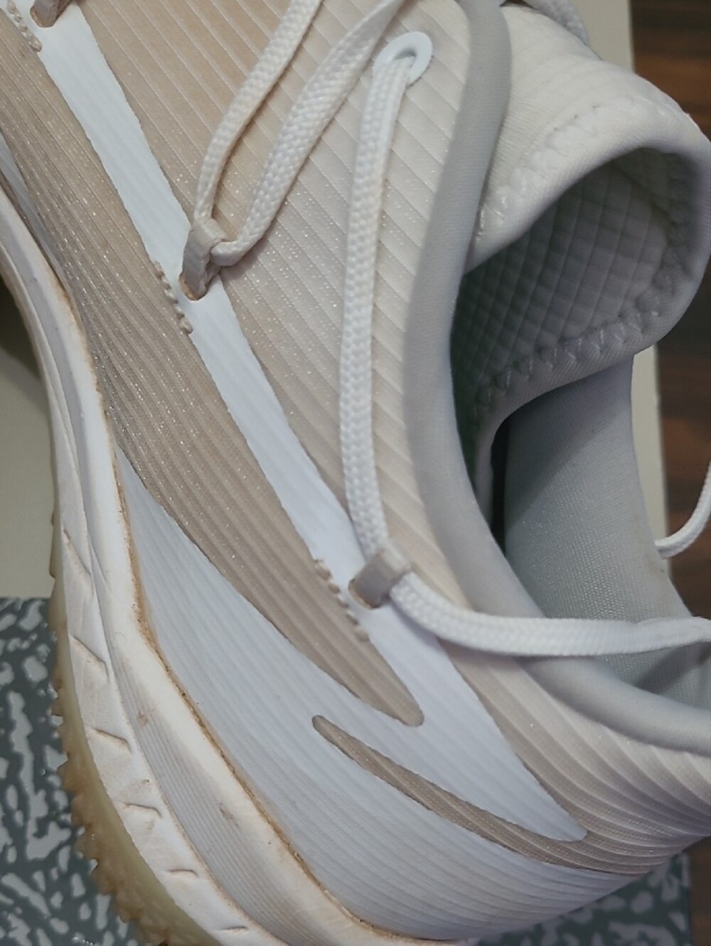 adidas Women's Athletic Shoes Beige White - Picture 8 of 11
